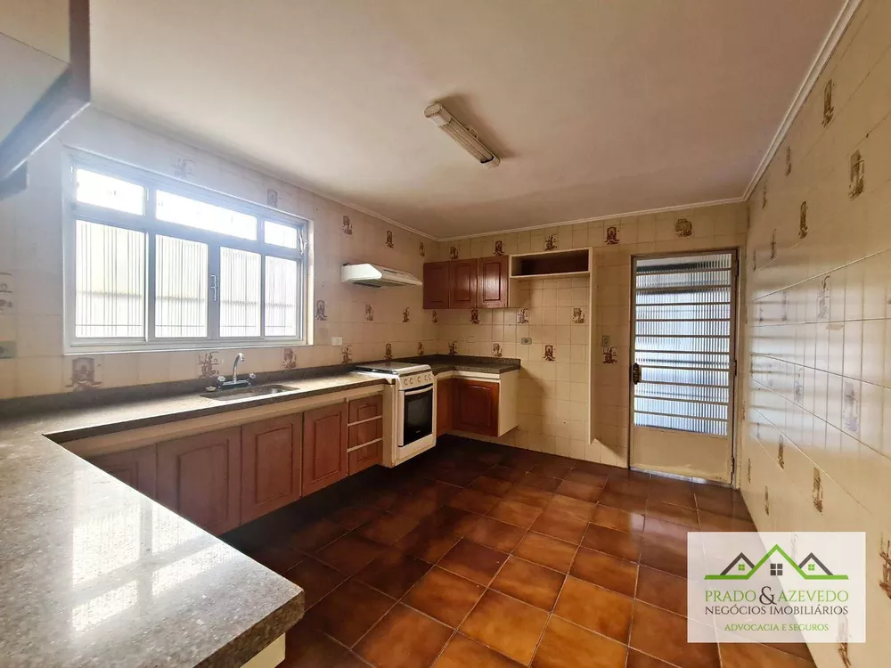 Casa à venda com 3 quartos, 165m² - Foto 2