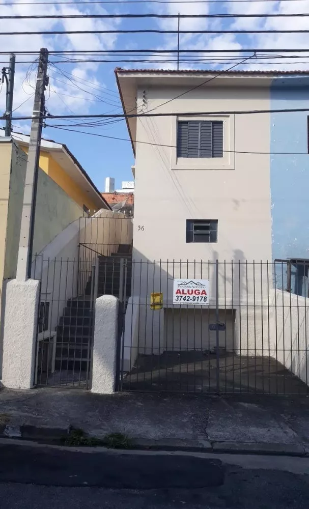 Casa à venda com 4 quartos, 140m² - Foto 1