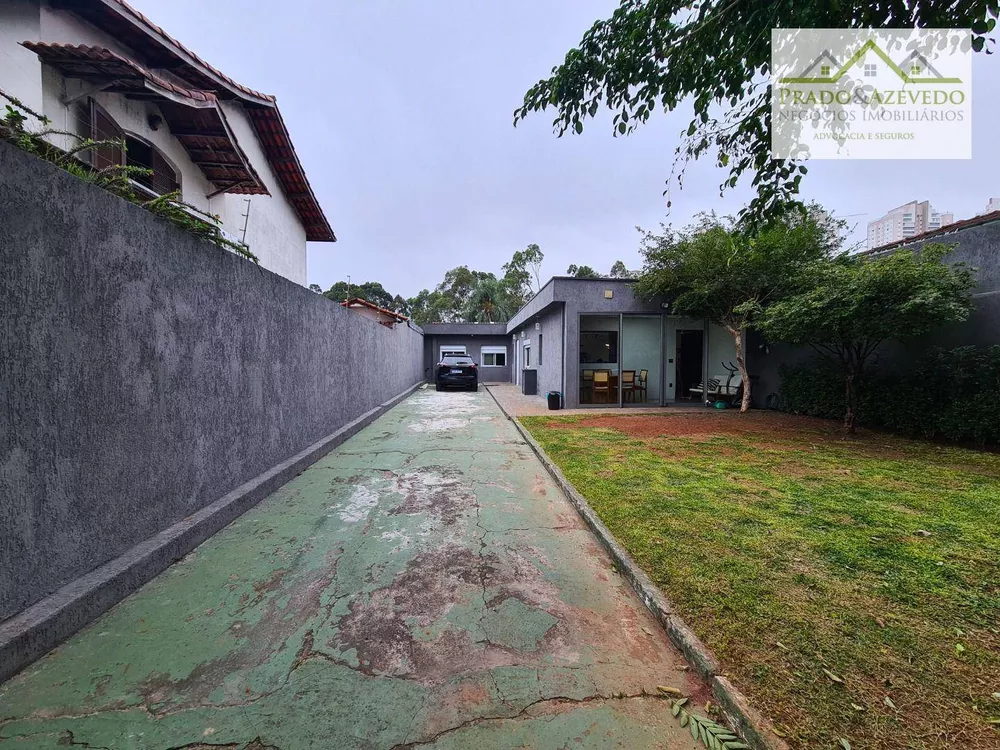 Casa à venda e aluguel com 3 quartos, 60m² - Foto 2