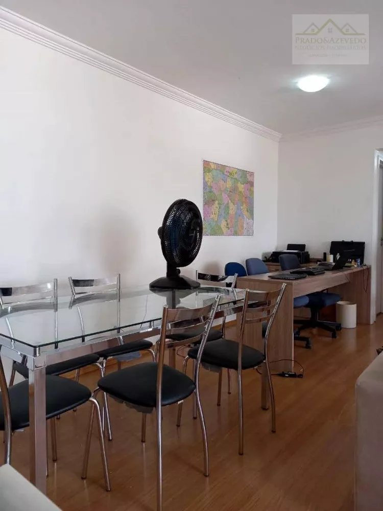 Apartamento à venda com 3 quartos, 77m² - Foto 3