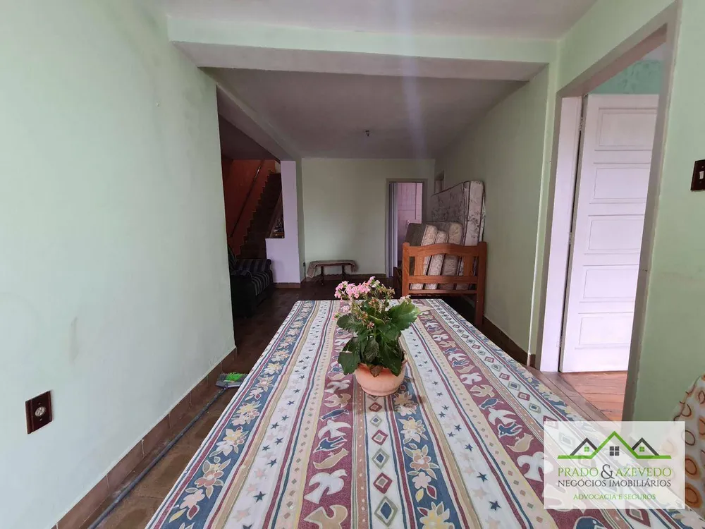 Casa, 4 quartos, 253 m² - Foto 1
