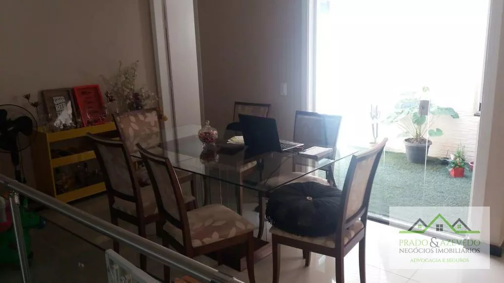 Casa, 3 quartos, 250 m² - Foto 3