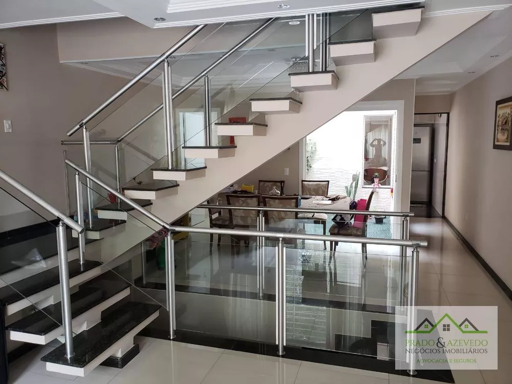 Casa, 3 quartos, 250 m² - Foto 1
