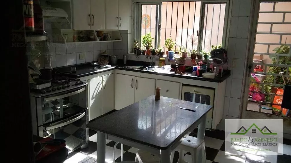 Casa à venda com 3 quartos, 193m² - Foto 3