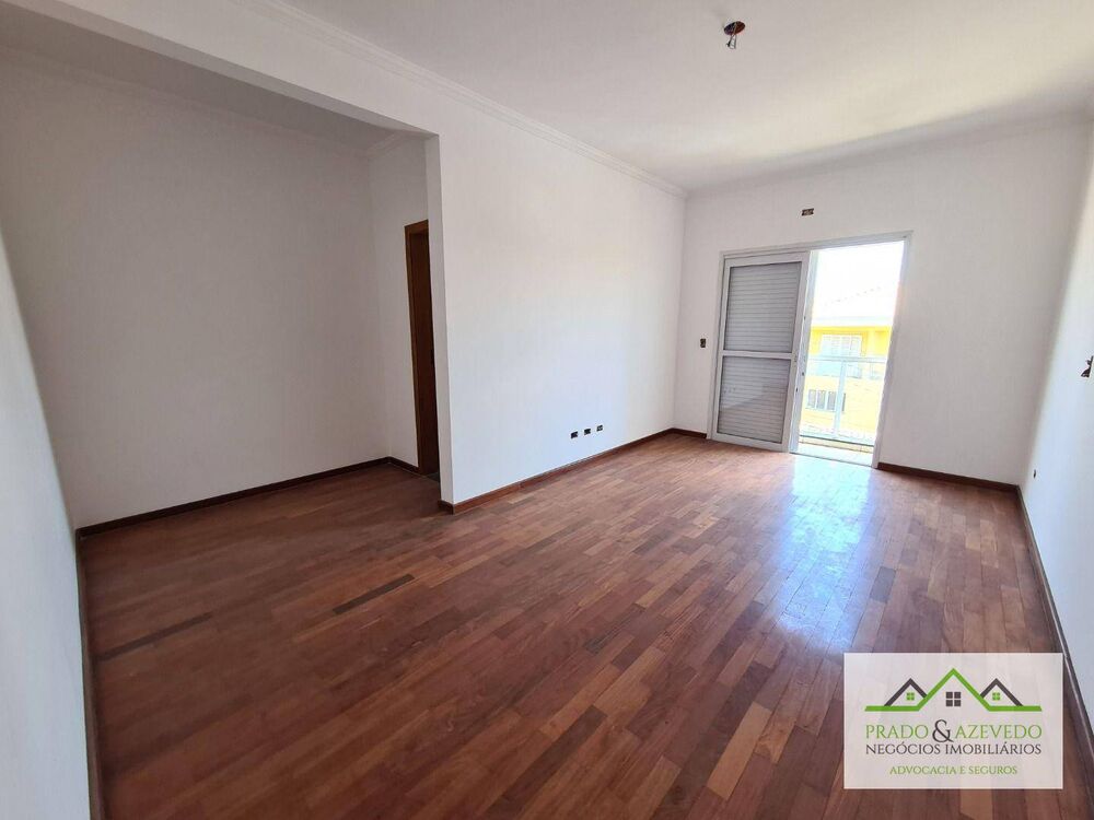 Casa à venda com 3 quartos, 320m² - Foto 2