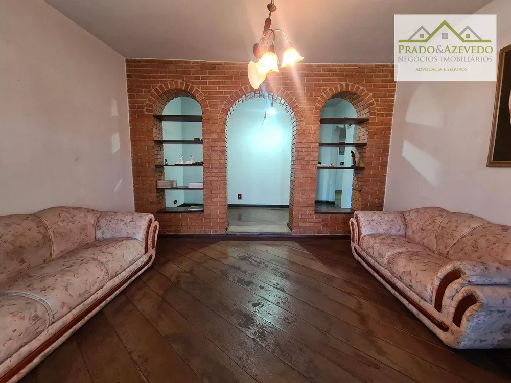Casa, 3 quartos, 169 m² - Foto 1