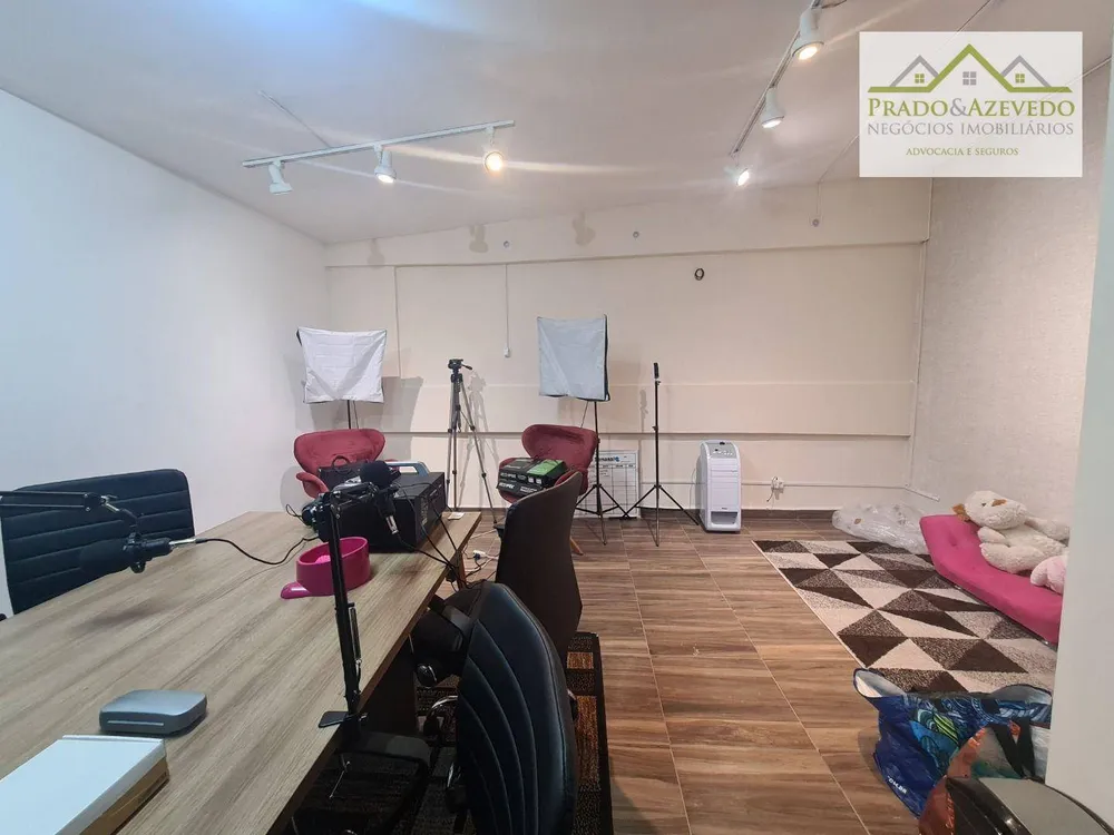 Casa, 3 quartos, 246 m² - Foto 2