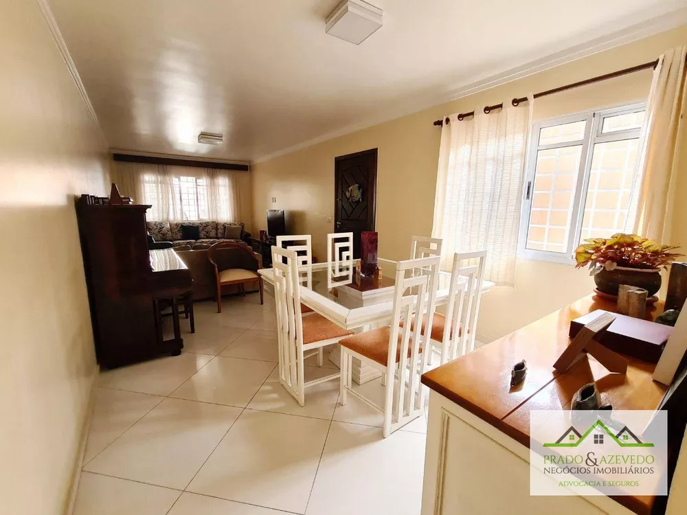 Casa, 4 quartos, 175 m² - Foto 1