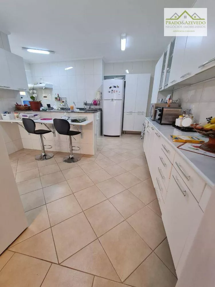 Casa de Condomínio à venda com 4 quartos, 340m² - Foto 4