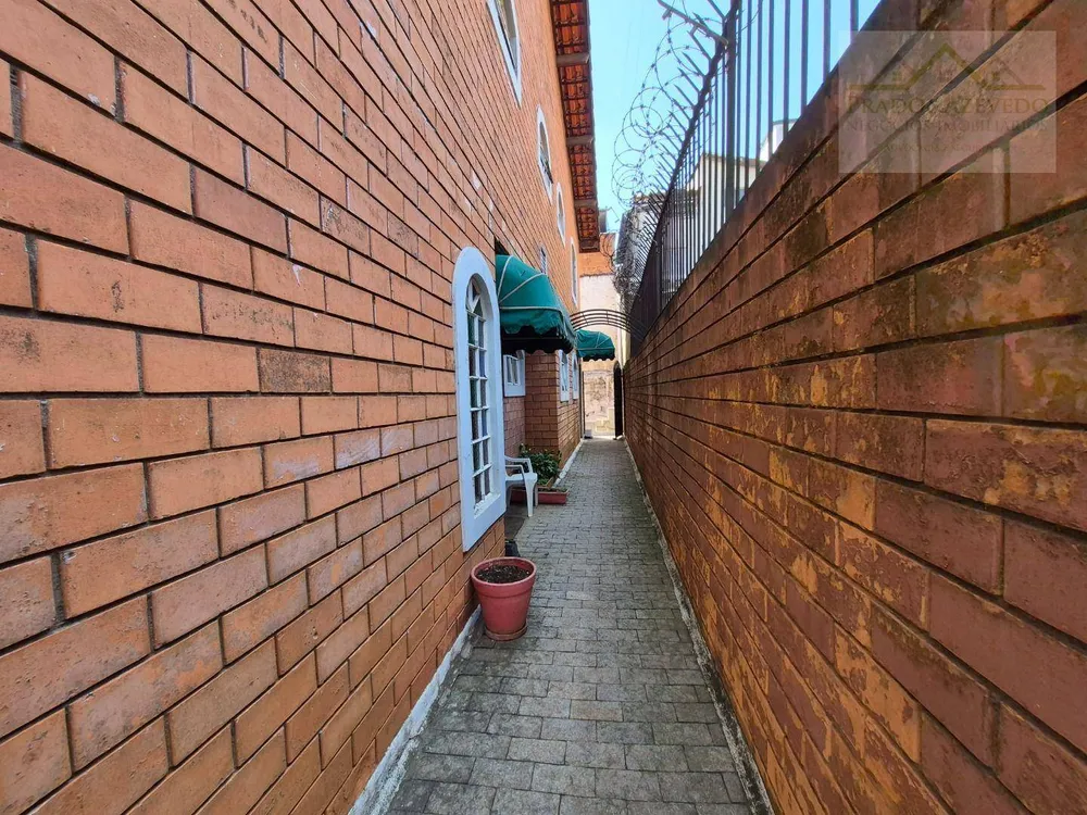 Casa, 3 quartos, 194 m² - Foto 2
