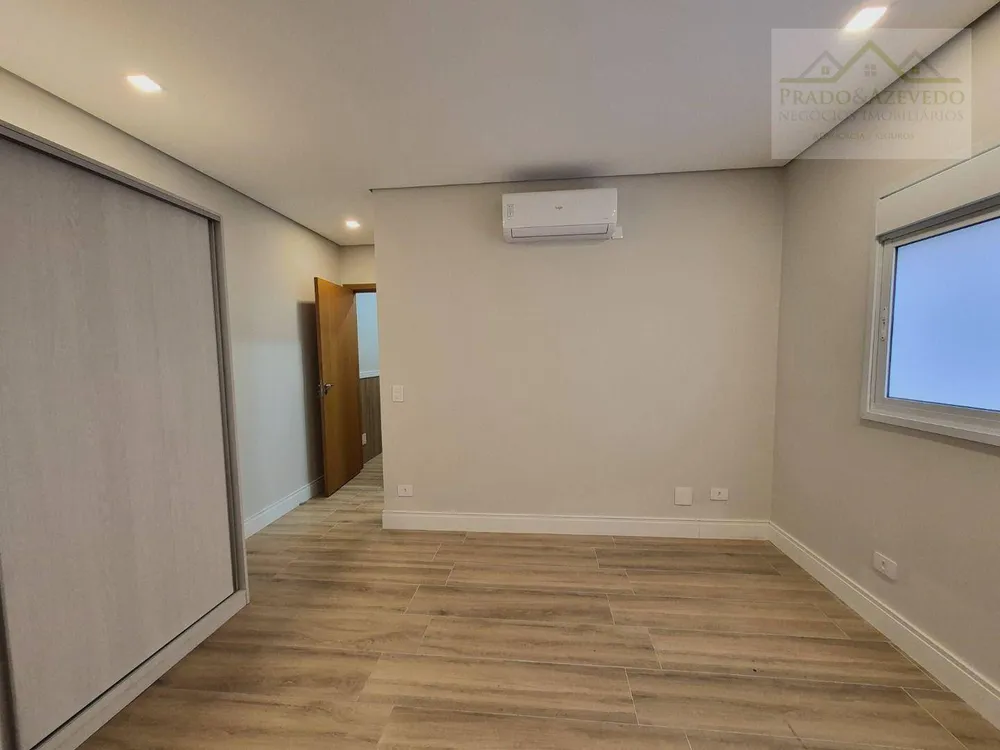 Casa, 3 quartos, 279 m² - Foto 1