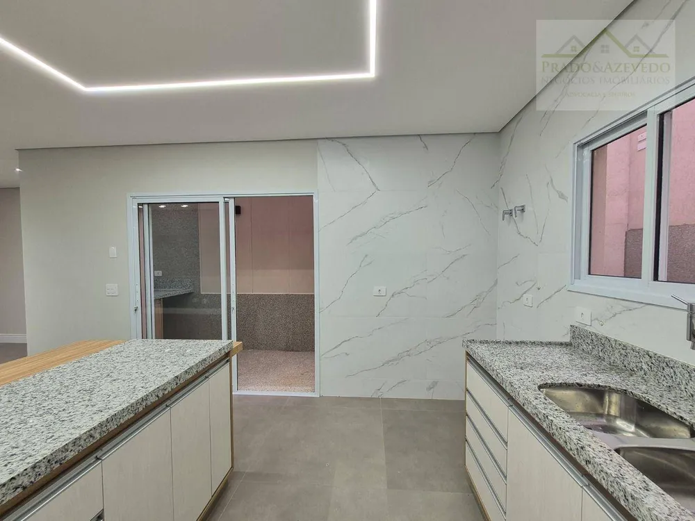 Casa, 3 quartos, 279 m² - Foto 2