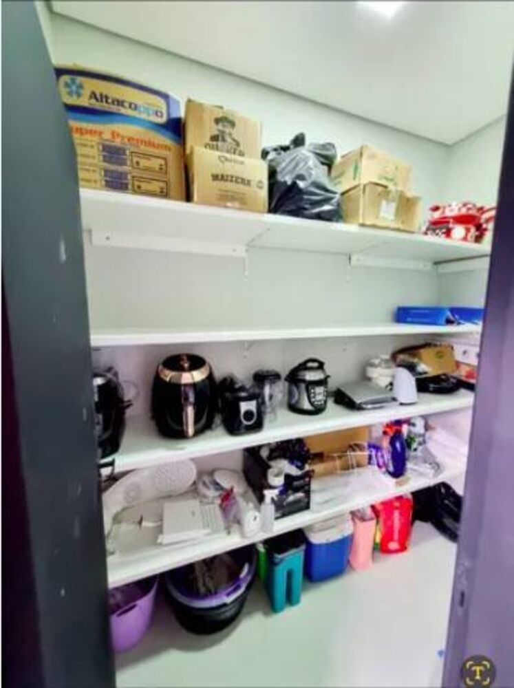 Casa de Condomínio à venda com 3 quartos, 332m² - Foto 4