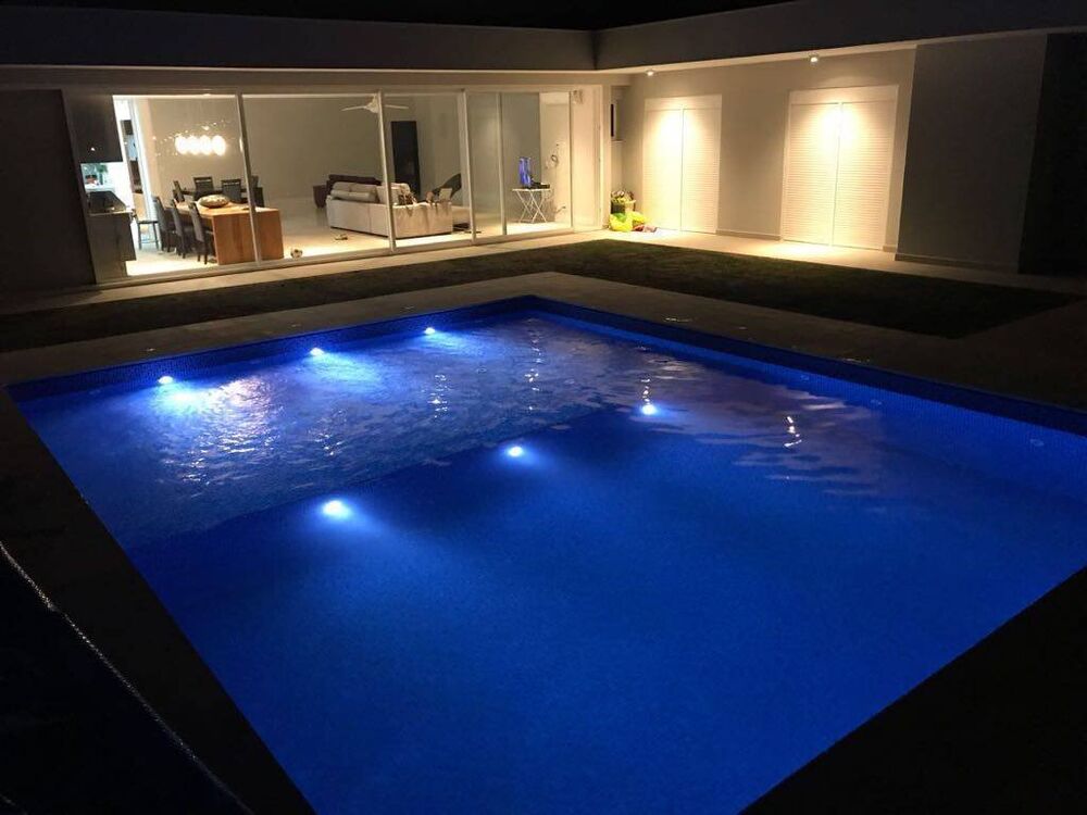 Casa de Condomínio à venda com 4 quartos, 1200m² - Foto 3