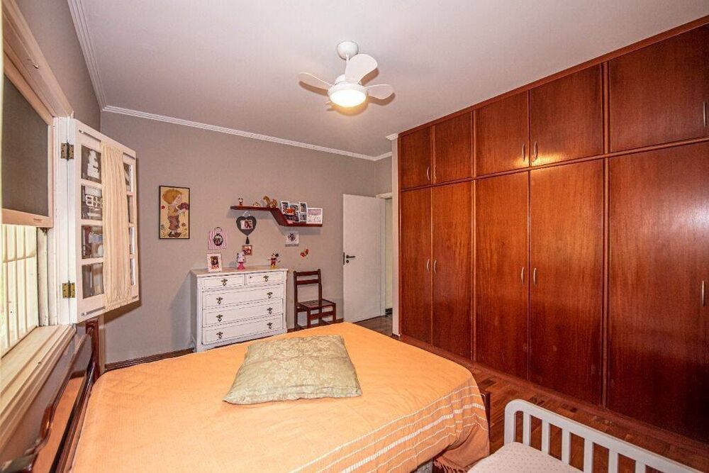 Chácara, 3 quartos, 2724 m² - Foto 1