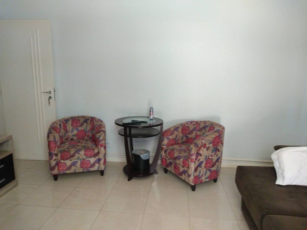 Casa para alugar com 4 quartos, 510m² - Foto 3
