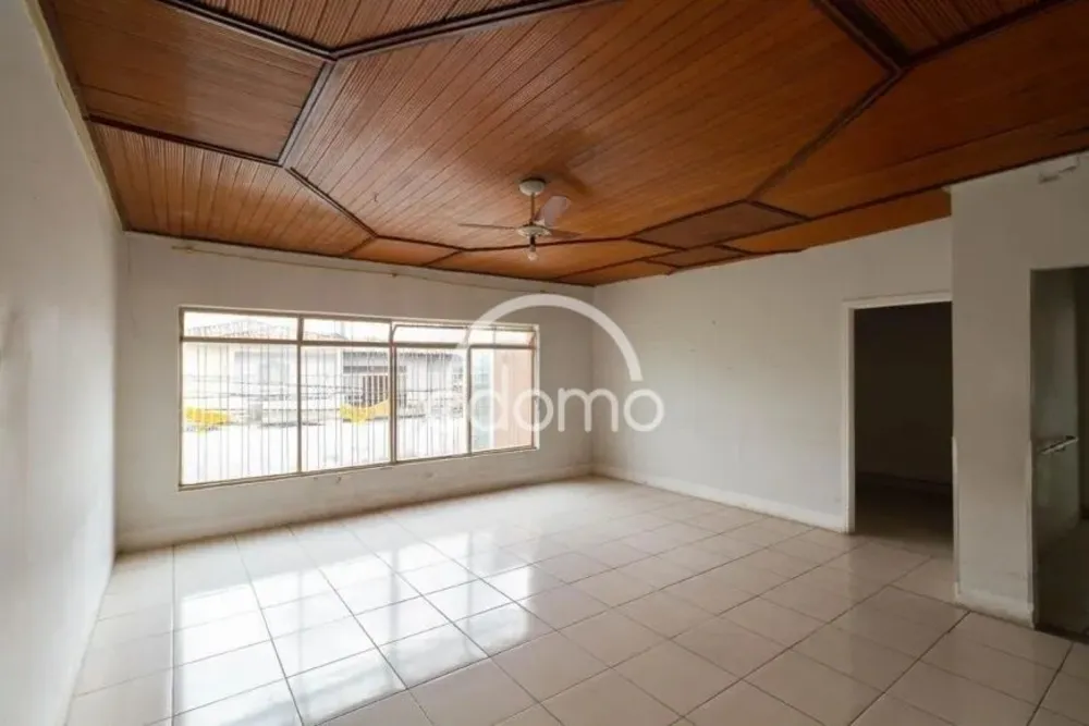 Casa, 3 quartos, 246 m² - Foto 1
