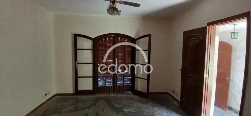 Casa para alugar com 2 quartos, 138m² - Foto 5