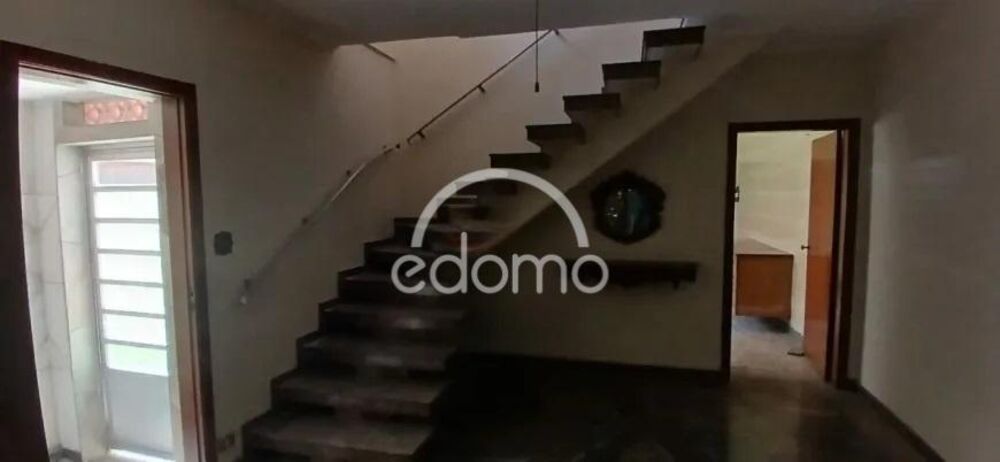 Casa para alugar com 2 quartos, 138m² - Foto 2