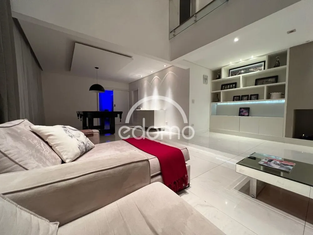 Casa, 5 quartos, 589 m² - Foto 1