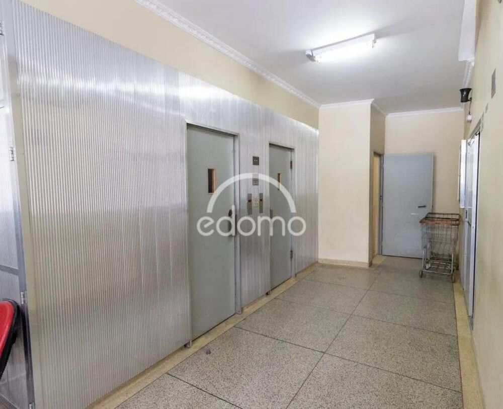 Apartamento para alugar com 1 quarto, 55m² - Foto 7