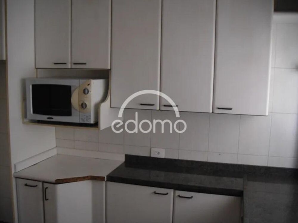 Apartamento para alugar com 3 quartos, 133m² - Foto 3