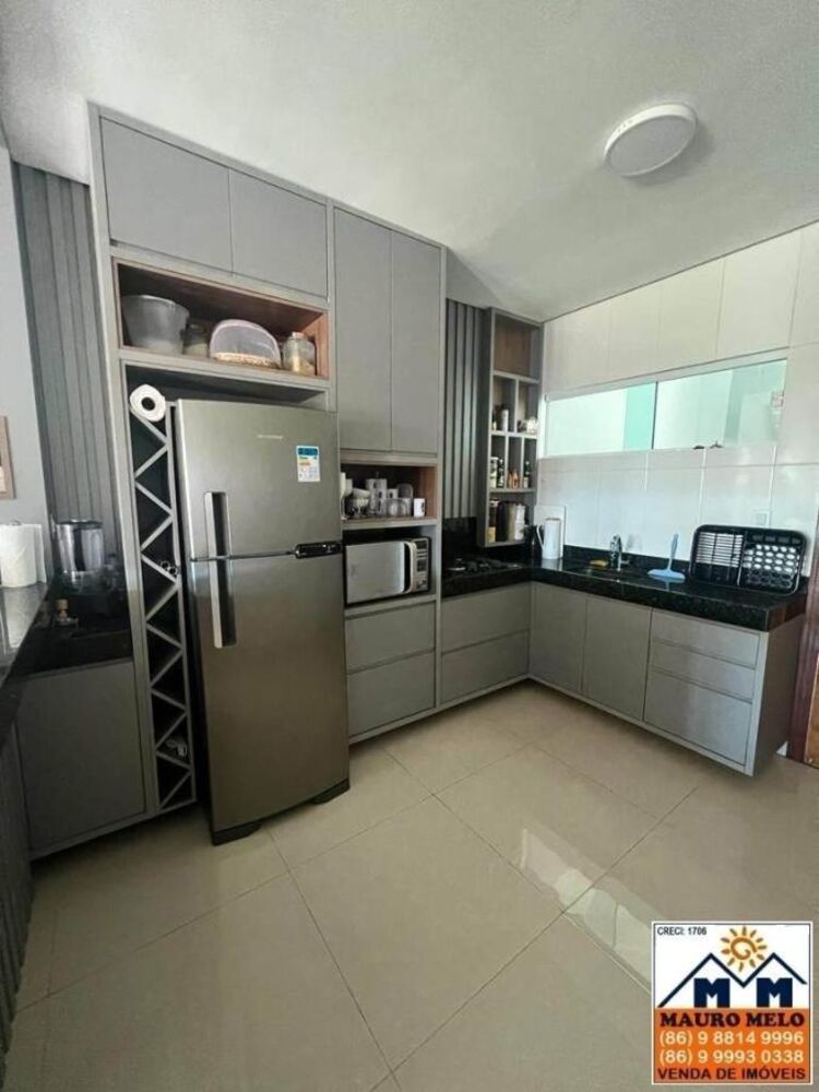 Casa de Condomínio à venda com 5 quartos, 197m² - Foto 3