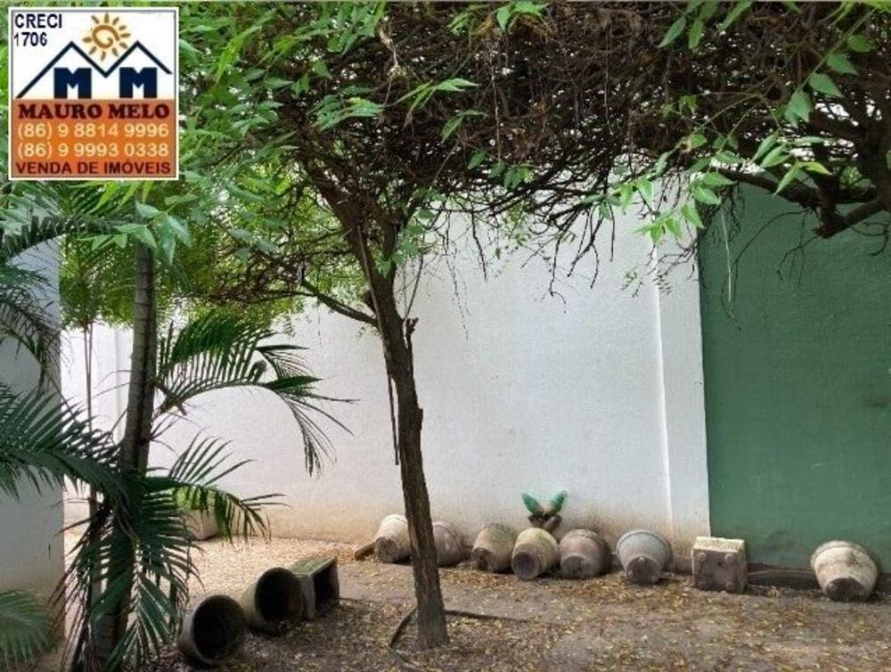 Casa de Condomínio à venda com 4 quartos, 165m² - Foto 2
