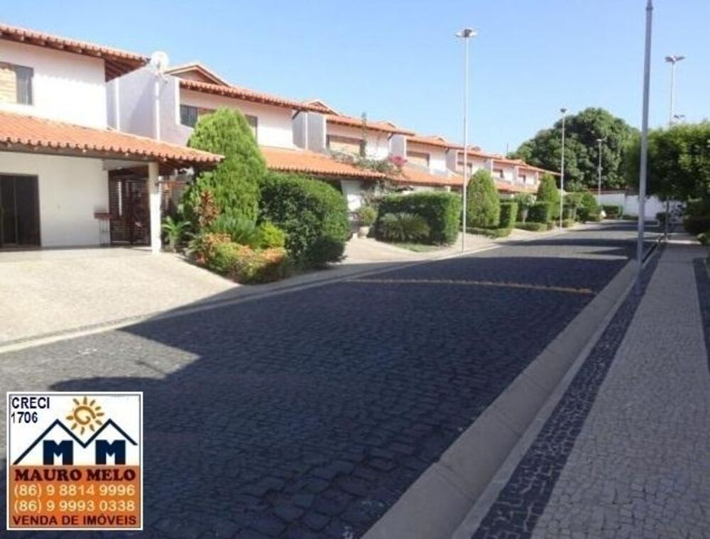 Casa de Condomínio à venda com 4 quartos, 165m² - Foto 1