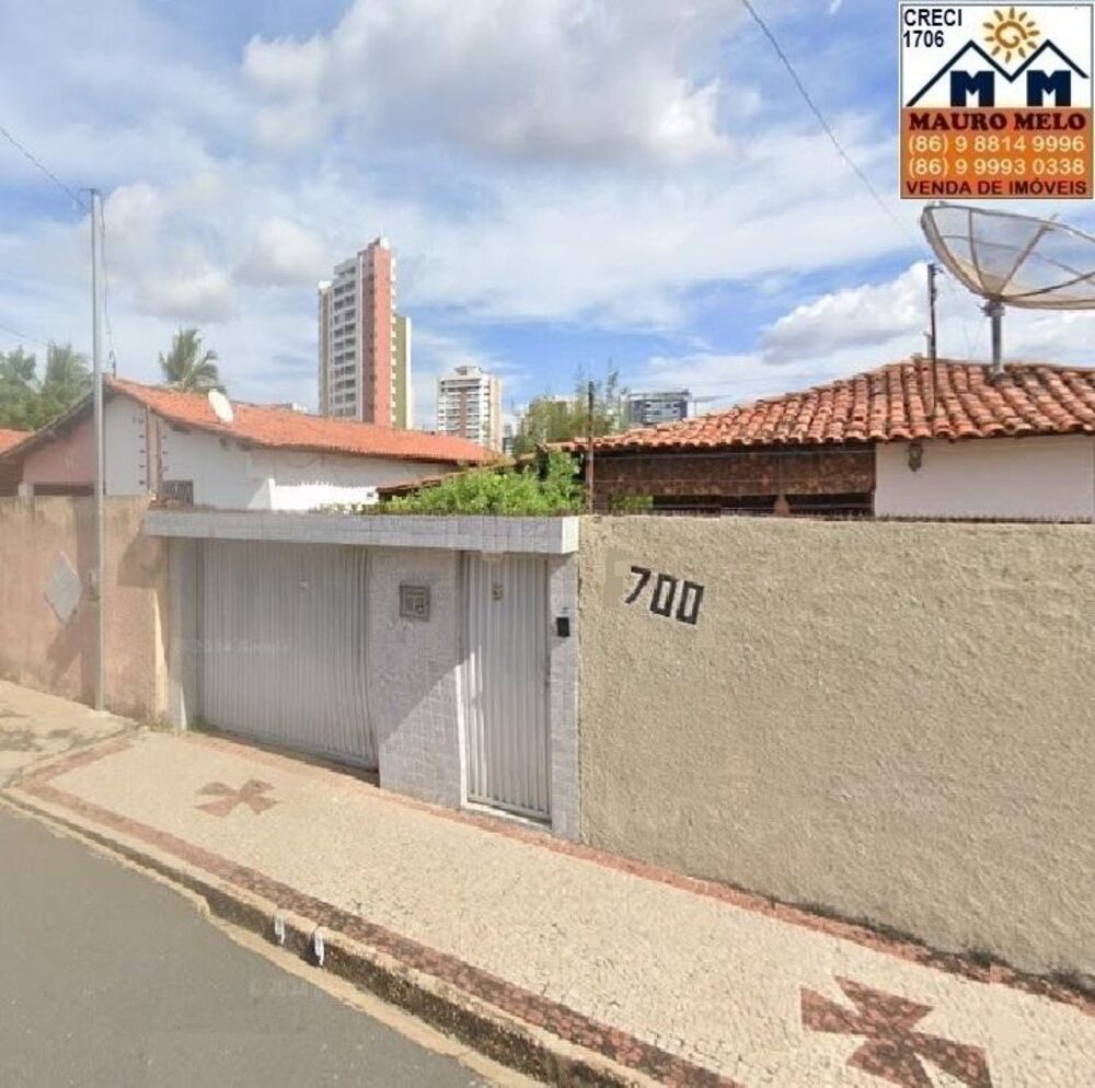 Casa à venda com 4 quartos, 390m² - Foto 1