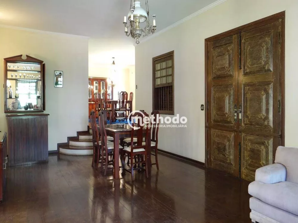 Casa à venda e aluguel com 7 quartos, 750m² - Foto 4