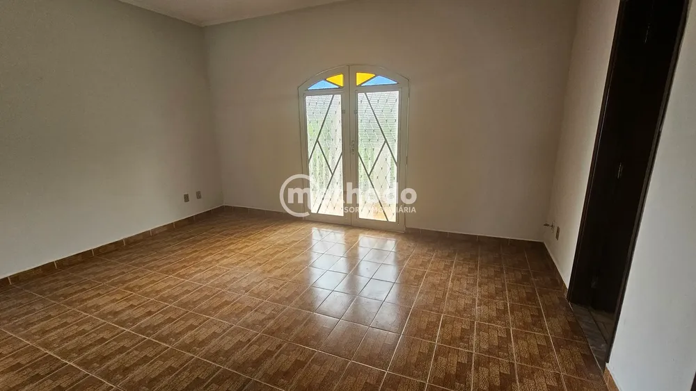 Casa, 4 quartos, 253 m² - Foto 3
