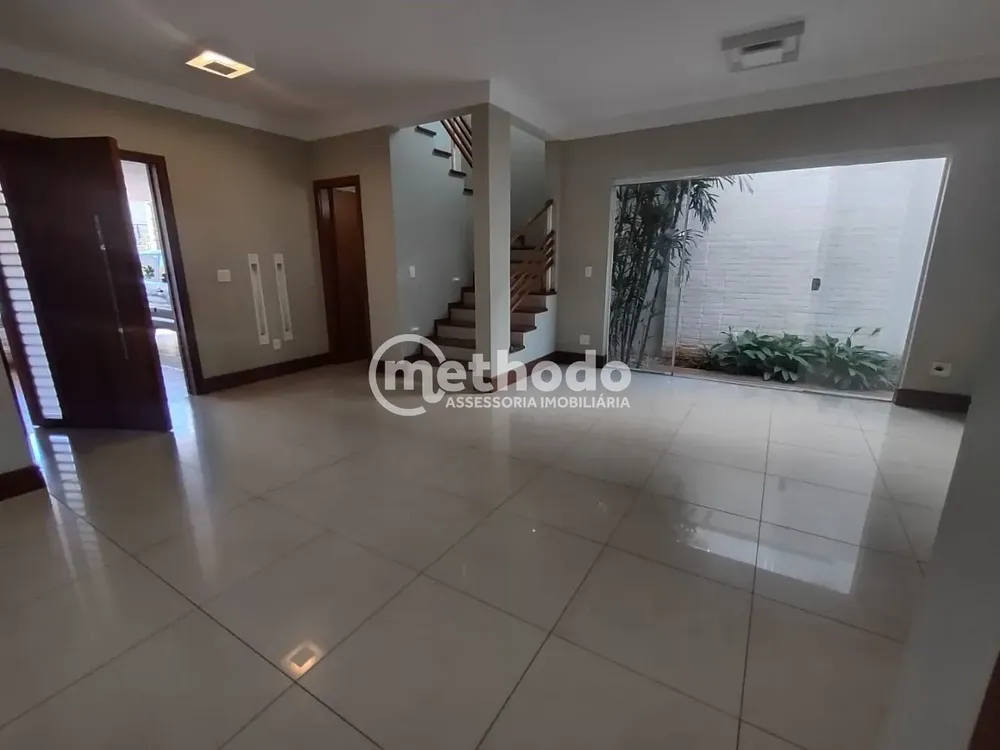 Casa, 5 quartos, 346 m² - Foto 2