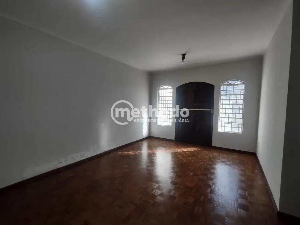 Casa, 4 quartos, 236 m² - Foto 2