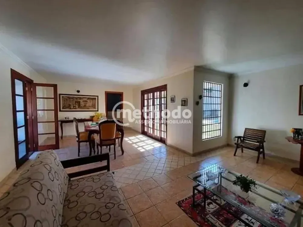 Casa, 3 quartos, 278 m² - Foto 1