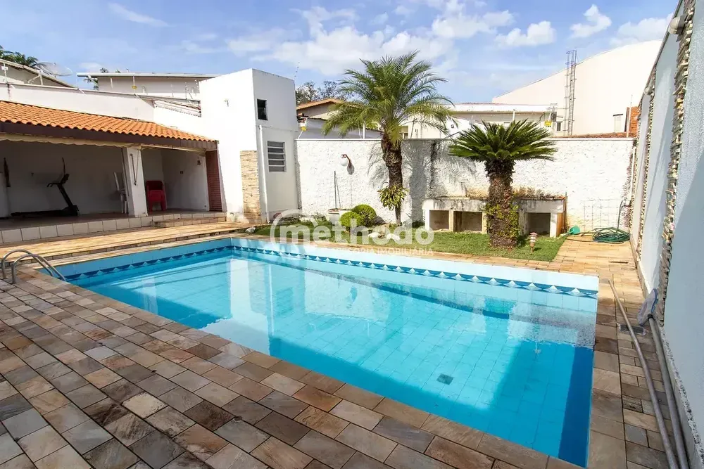 Casa, 3 quartos, 200 m² - Foto 2