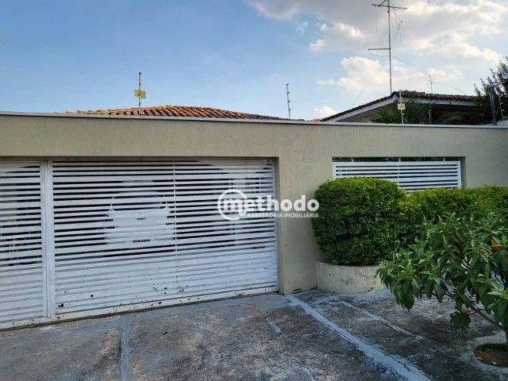 Casa à venda com 4 quartos, 340m² - Foto 1