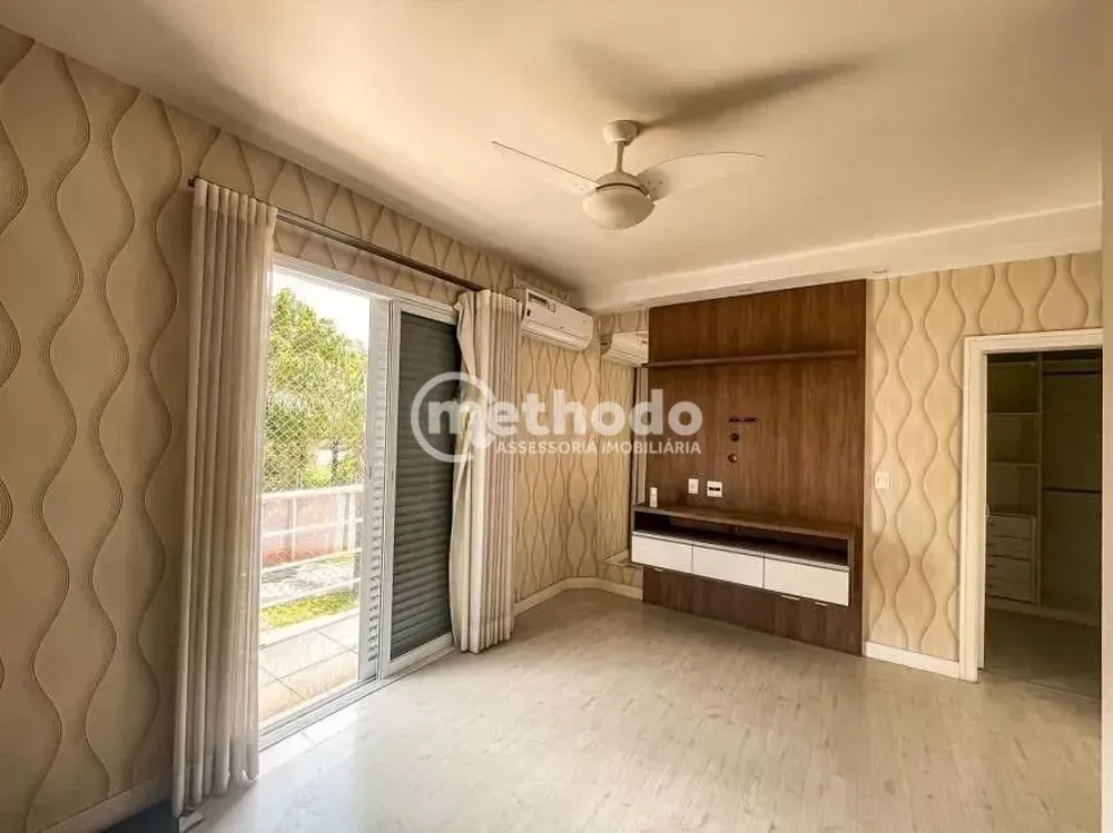 Casa, 3 quartos, 214 m² - Foto 1