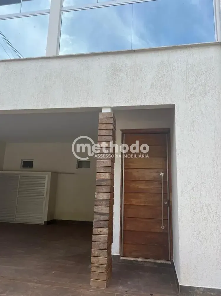 Casa, 3 quartos, 239 m² - Foto 3