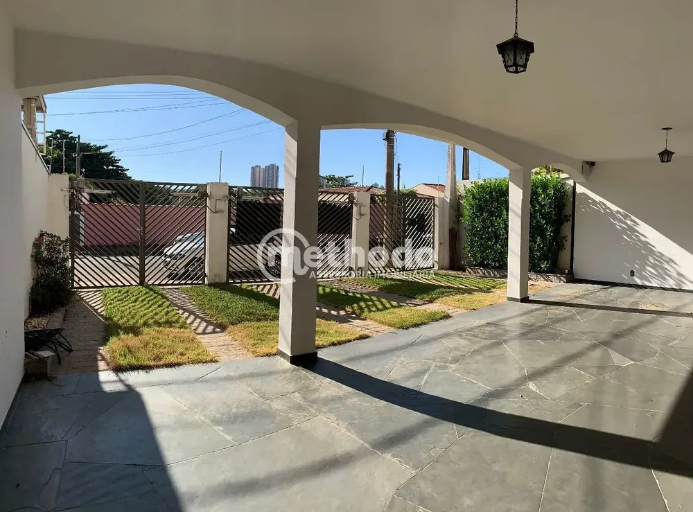 Casa, 4 quartos, 244 m² - Foto 3