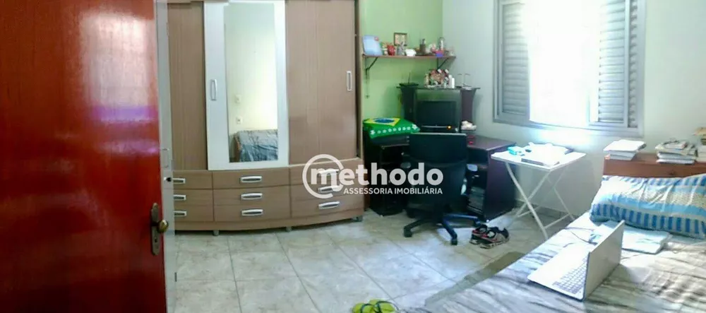 Casa à venda com 3 quartos, 229m² - Foto 3