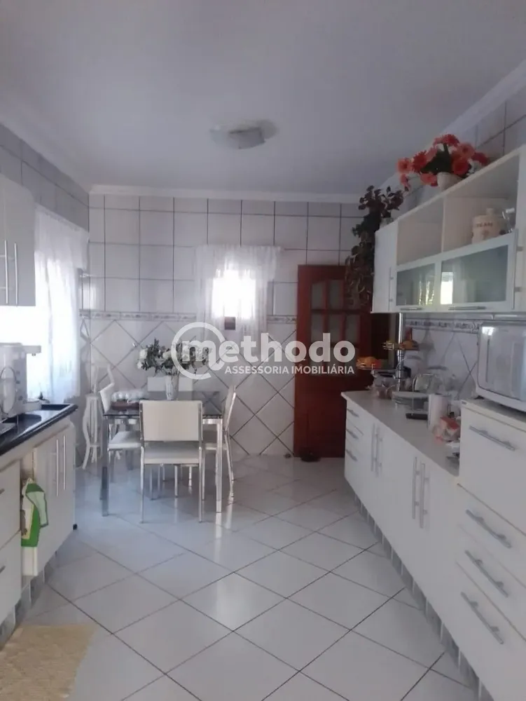 Casa, 3 quartos, 205 m² - Foto 1