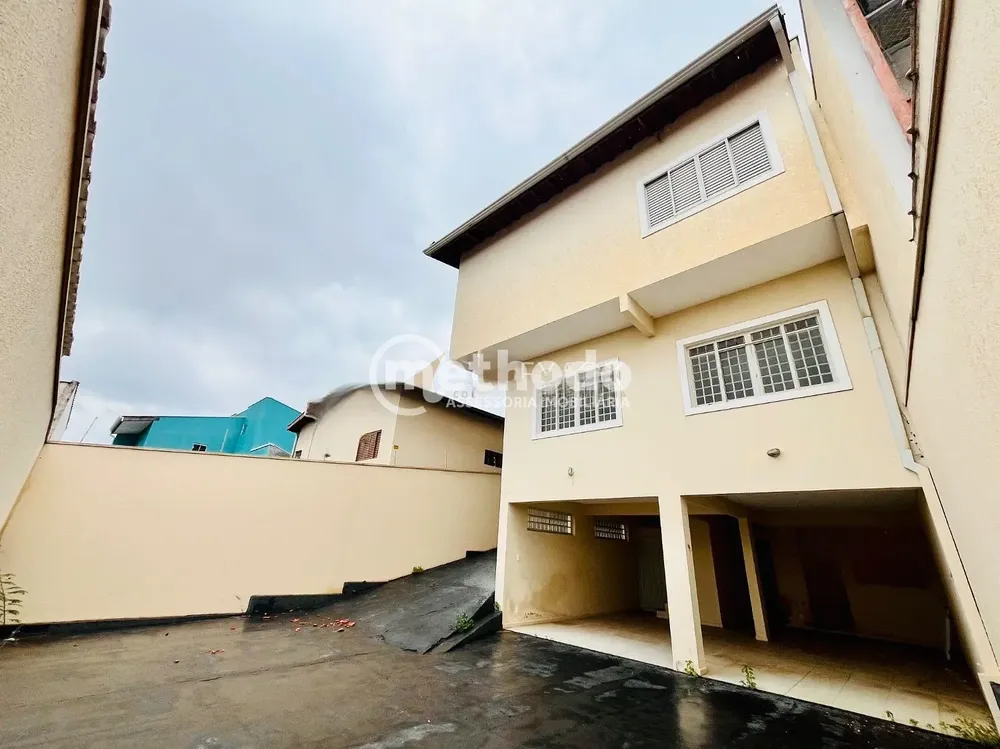 Casa, 6 quartos, 250 m² - Foto 2