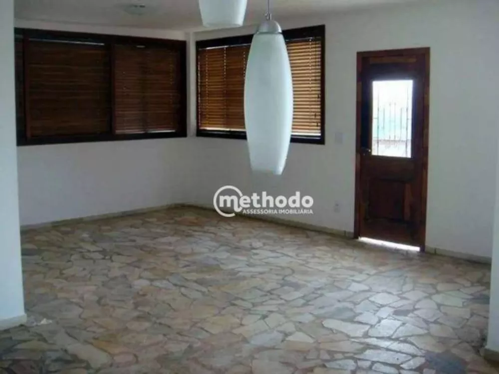 Casa de Condomínio à venda com 3 quartos, 300m² - Foto 4