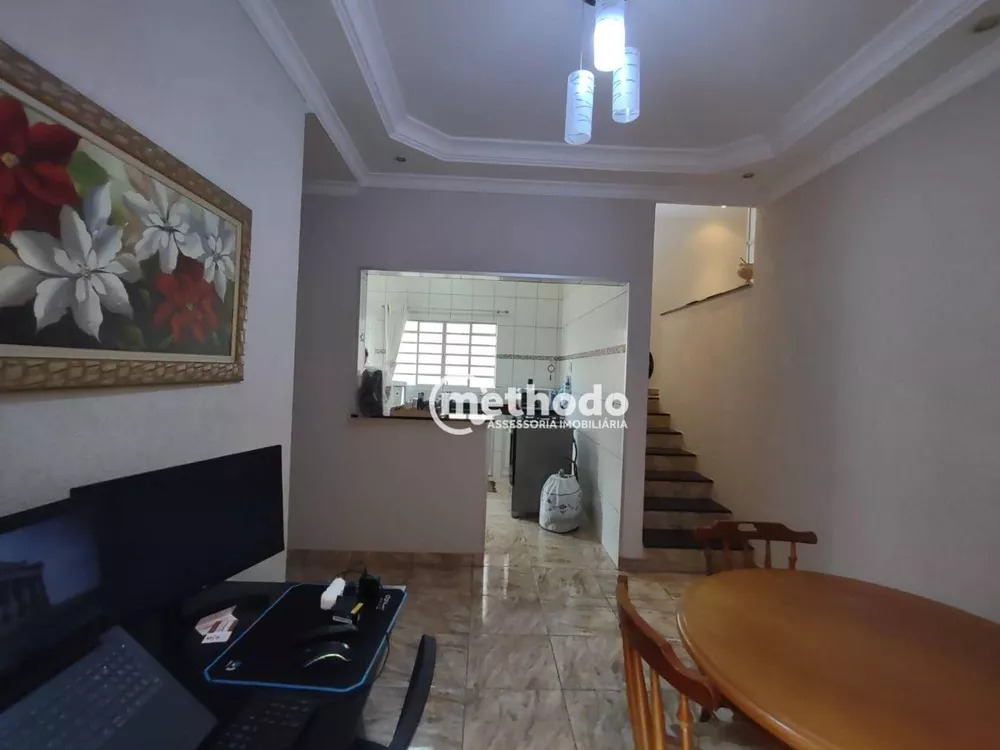 Casa à venda com 2 quartos, 110m² - Foto 1