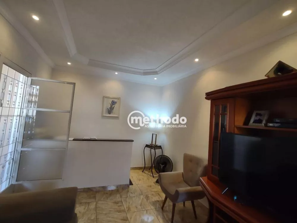 Casa à venda com 2 quartos, 110m² - Foto 3