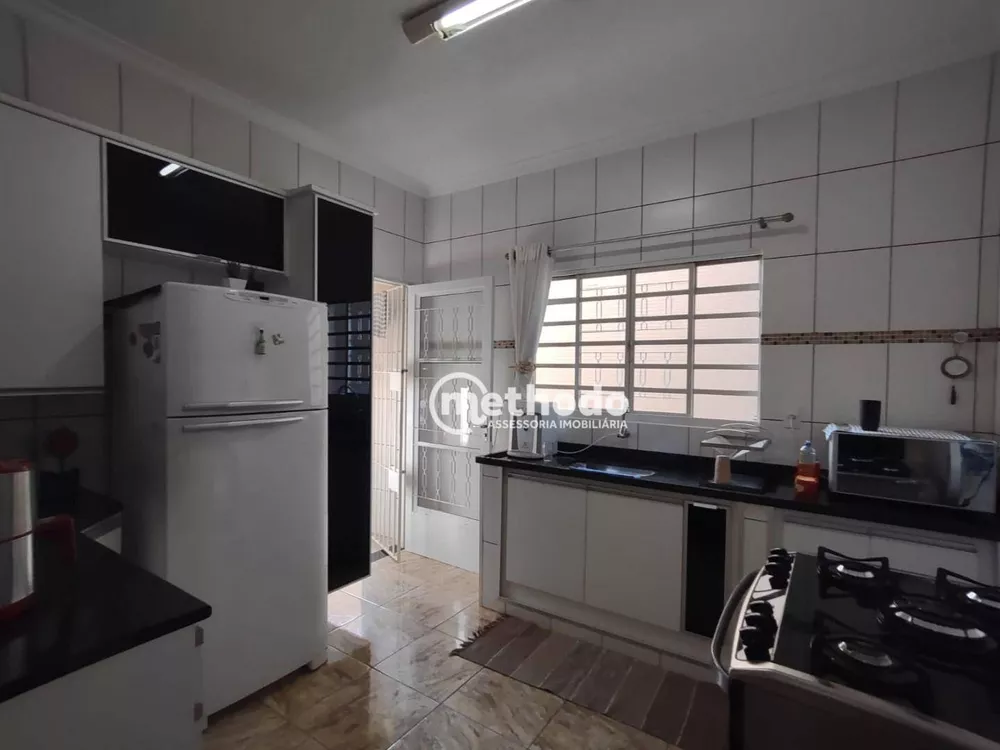 Casa à venda com 2 quartos, 110m² - Foto 6