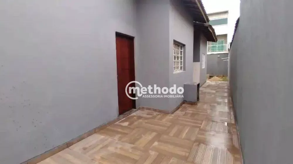 Casa à venda com 2 quartos, 71m² - Foto 2