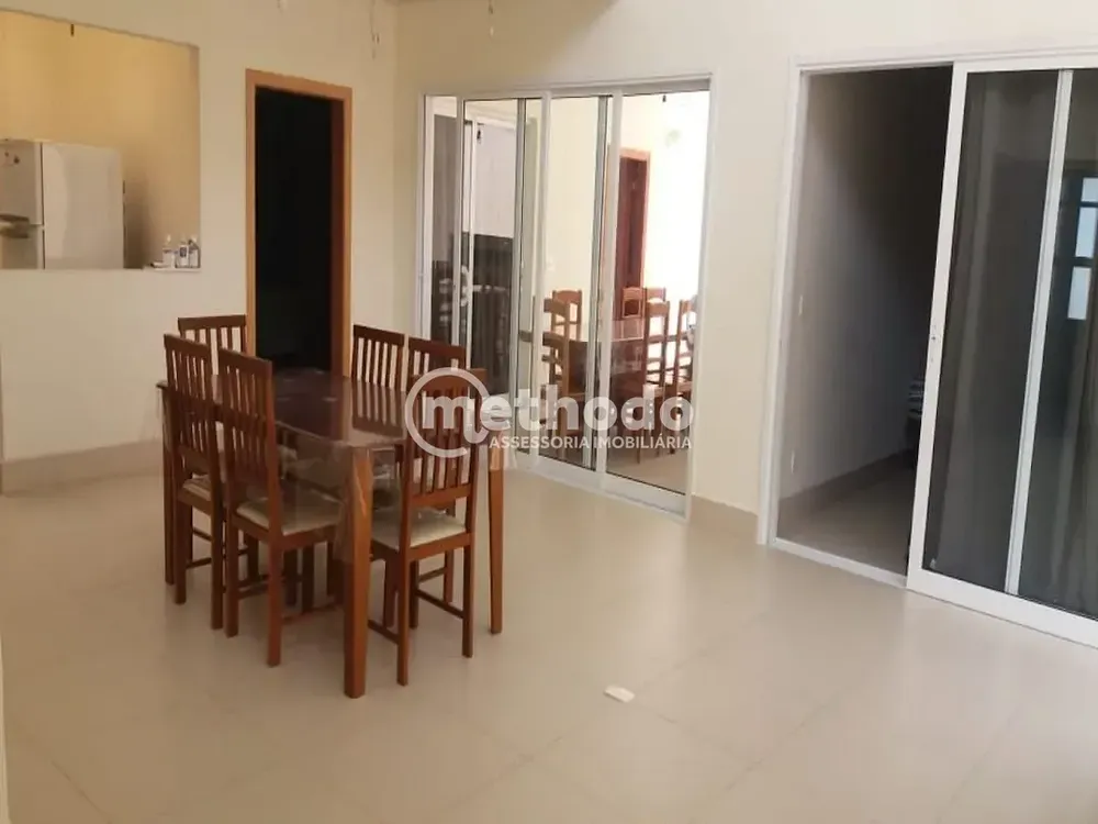 Casa, 4 quartos, 260 m² - Foto 2