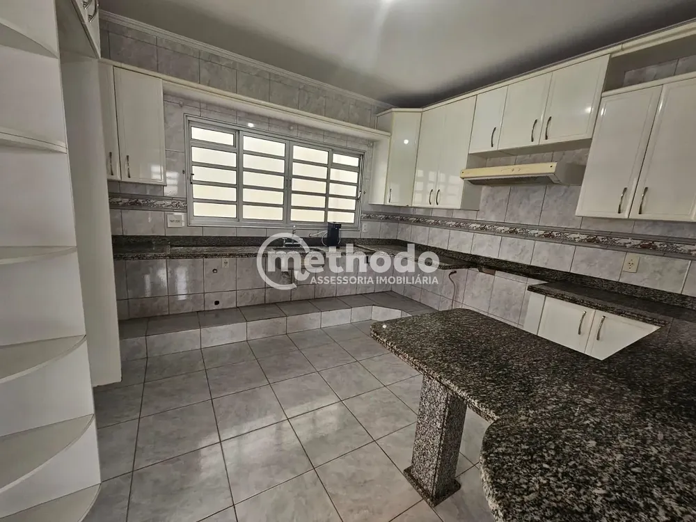 Casa, 3 quartos, 214 m² - Foto 1